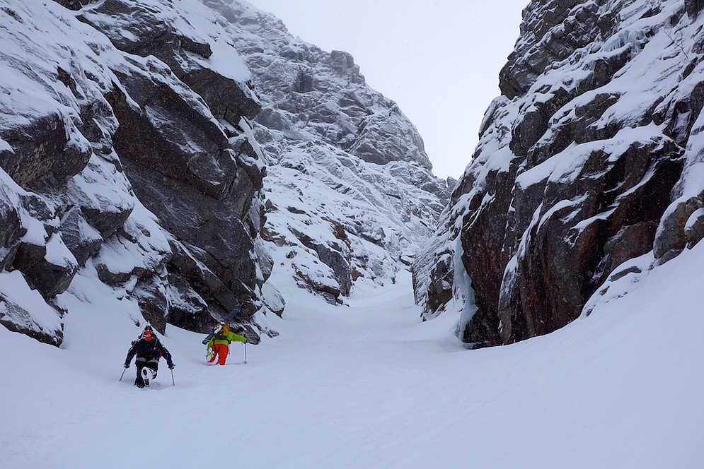 Stian Hagen and Ingrid Backstrom tackle Lofoten's couloirs | Austin Ross