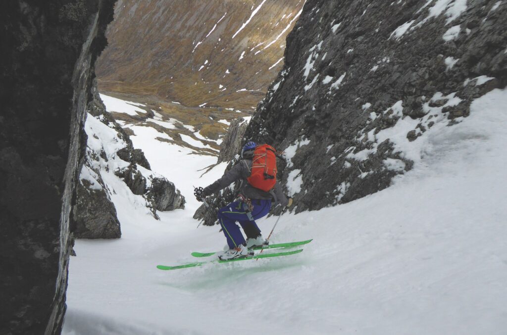 Skiing down a Scottish Gully